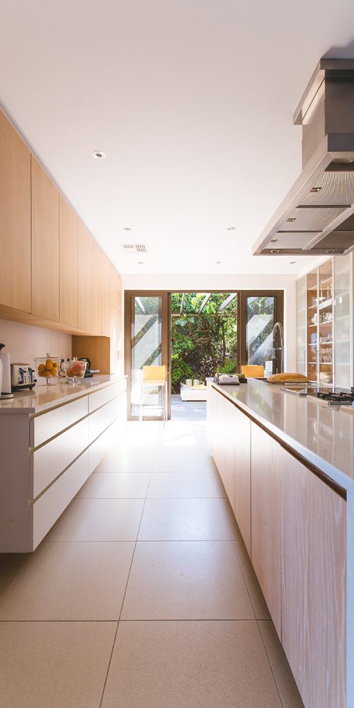 Clean Lines in this Modern Kitchen